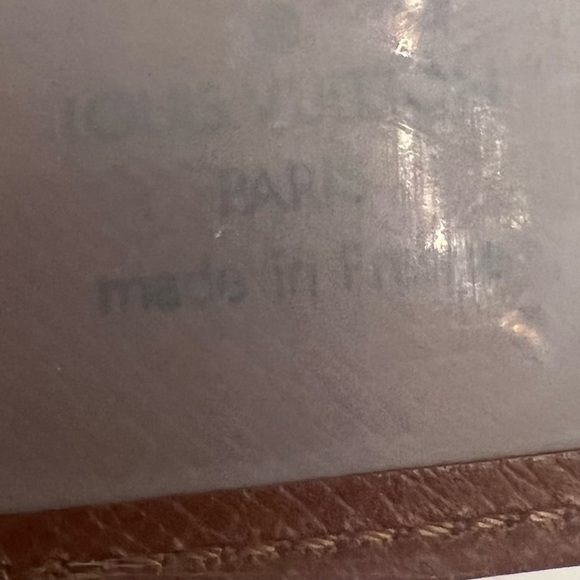 Authentic Louis Vuitton Bi Fold Card Holder - Picture 8 of 8